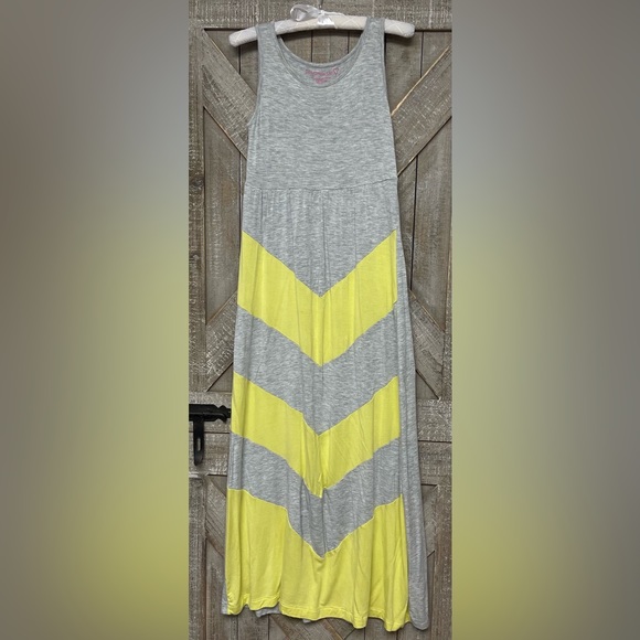 Girls Maxi Dress Size Medium - Picture 1 of 3